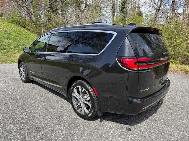 2022 Chrysler Pacifica Pinnacle AWD