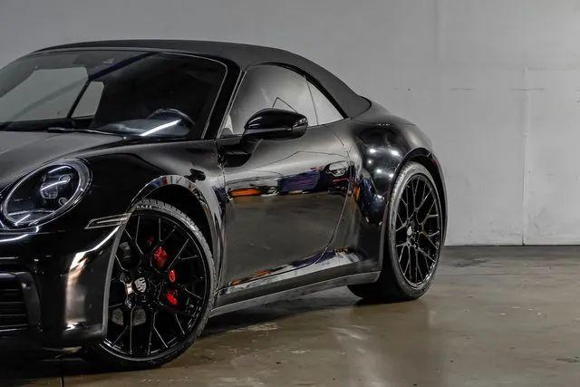 2020 Porsche 911 Carrera Cabriolet