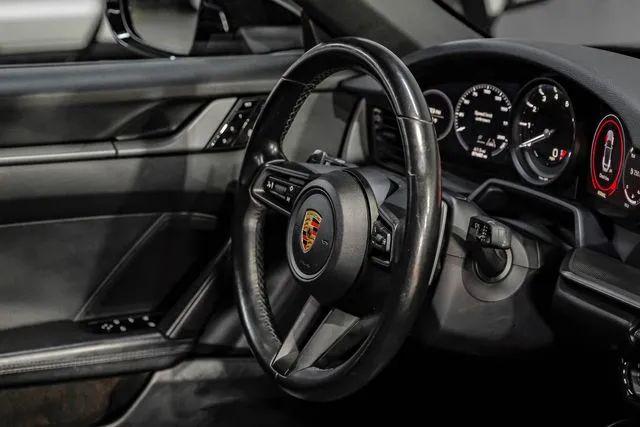 2020 Porsche 911 Carrera Cabriolet