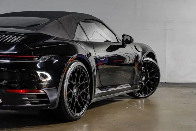 2020 Porsche 911 Carrera Cabriolet