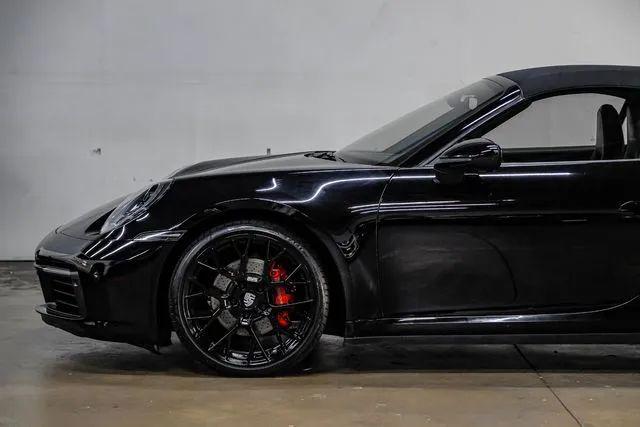 2020 Porsche 911 Carrera Cabriolet