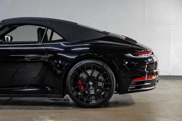 2020 Porsche 911 Carrera Cabriolet