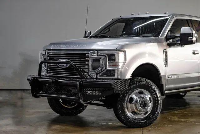2022 Ford F-350 LARIAT