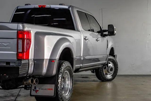 2022 Ford F-350 LARIAT