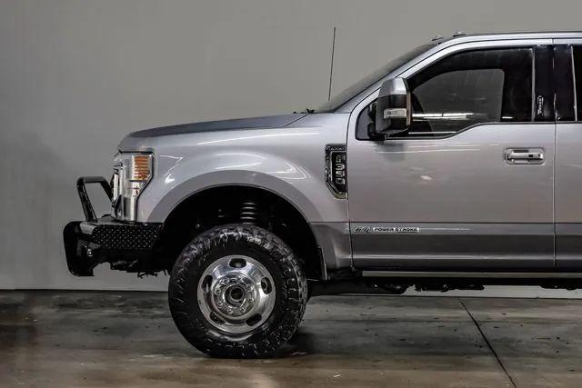 2022 Ford F-350 LARIAT