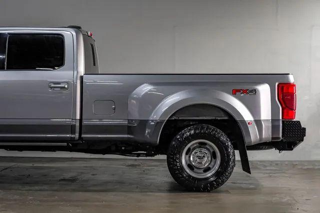 2022 Ford F-350 LARIAT