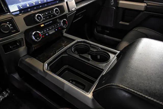 2022 Ford F-350 LARIAT