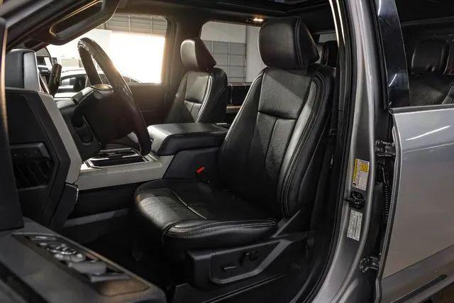 2022 Ford F-350 LARIAT