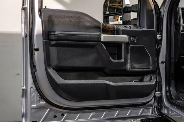 2022 Ford F-350 LARIAT