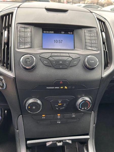2019 Ford Edge SE