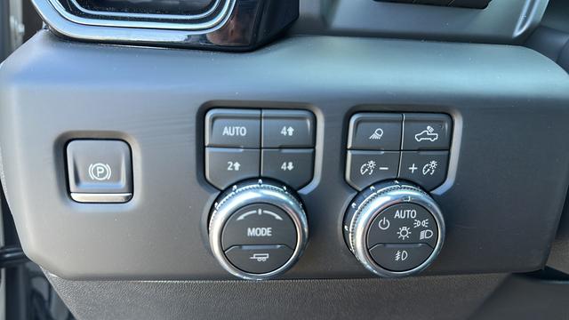 2026 GMC Sierra 1500 Crew Cab, Short Bed, AT4, 4WD