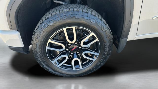 2026 GMC Sierra 1500 Crew Cab, Short Bed, AT4, 4WD