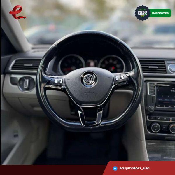 2017 Volkswagen Passat 1.8T SE