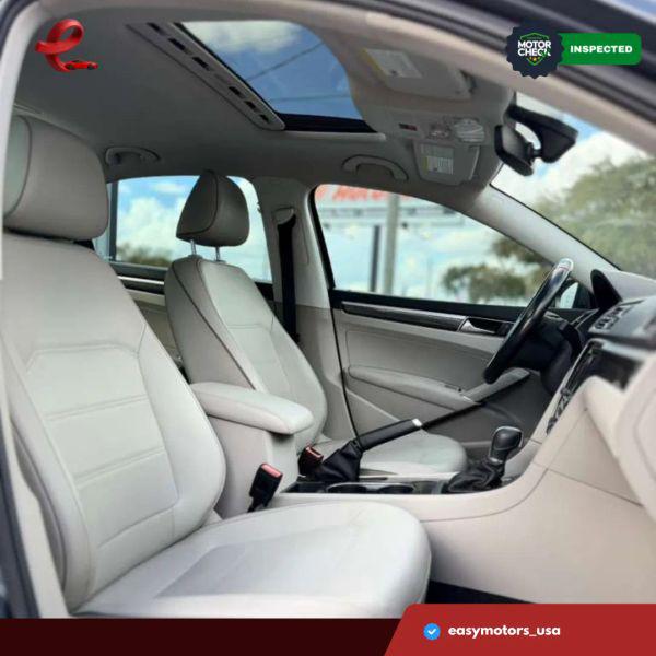 2017 Volkswagen Passat 1.8T SE