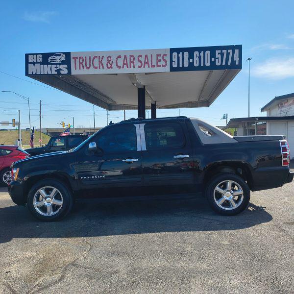 2010 Chevrolet Avalanche LS for sale in Tulsa, OK