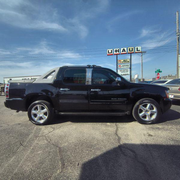 2010 Chevrolet Avalanche LS