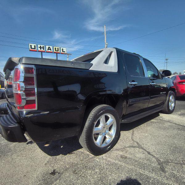 2010 Chevrolet Avalanche LS