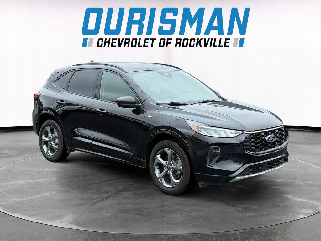 /2023 Ford Escape