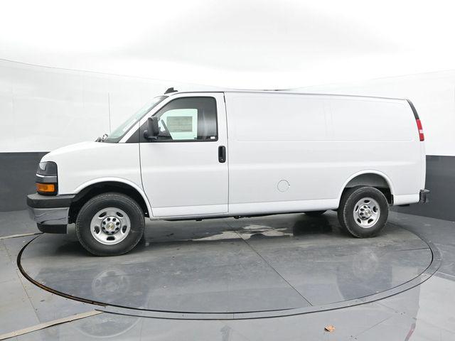 2026 Chevrolet Express Cargo Van 2500 Regular Wheelbase, WT, RWD