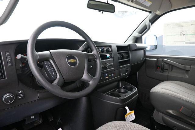 2026 Chevrolet Express Cargo Van 2500 Regular Wheelbase, WT, RWD