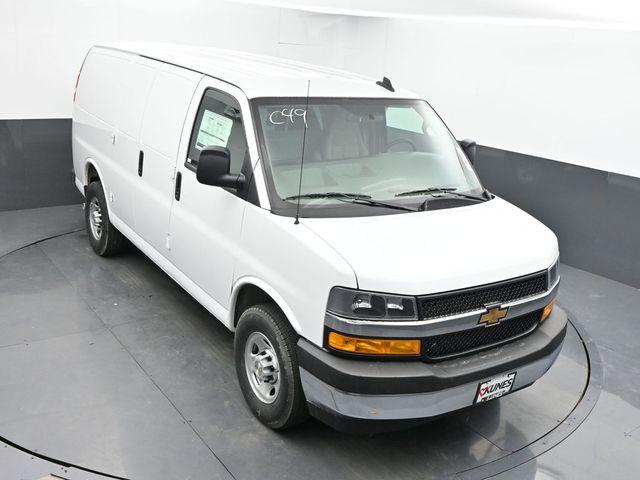 2026 Chevrolet Express Cargo Van 2500 Regular Wheelbase, WT, RWD