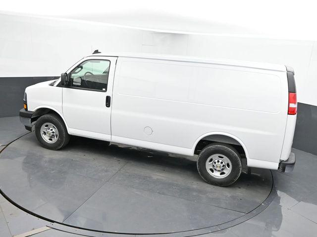 2026 Chevrolet Express Cargo Van 2500 Regular Wheelbase, WT, RWD
