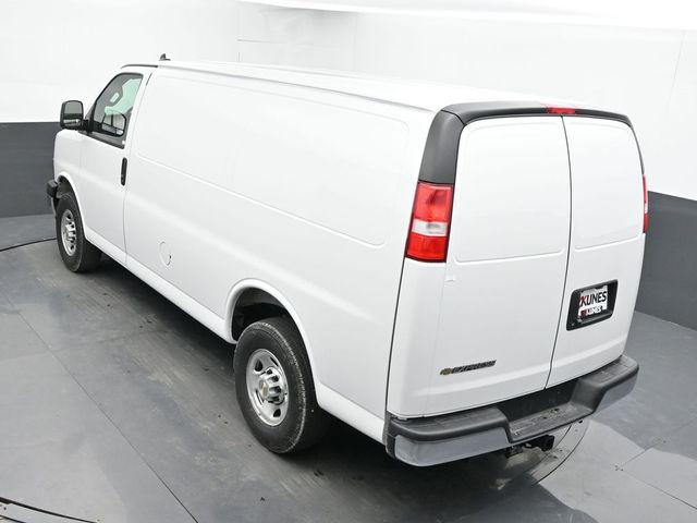 2026 Chevrolet Express Cargo Van 2500 Regular Wheelbase, WT, RWD