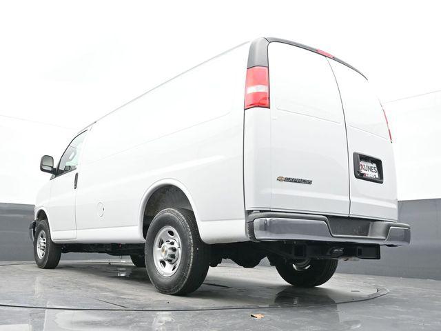 2026 Chevrolet Express Cargo Van 2500 Regular Wheelbase, WT, RWD