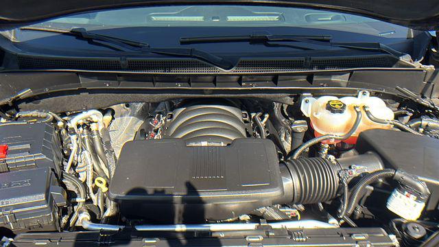 2024 GMC Yukon XL 4WD SLT