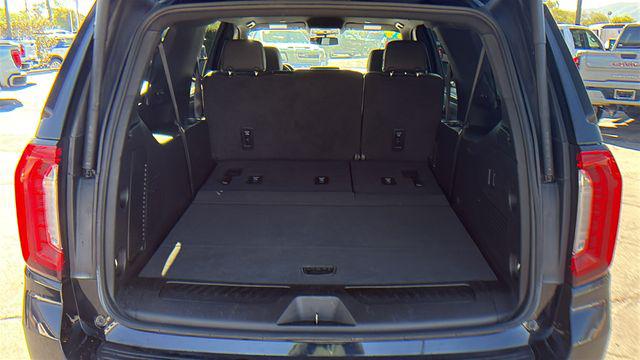 2024 GMC Yukon XL 4WD SLT