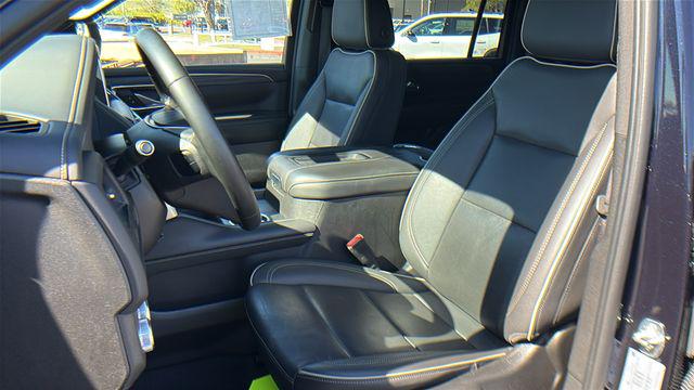 2024 GMC Yukon XL 4WD SLT