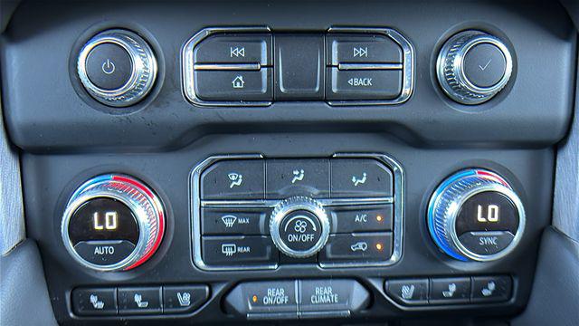 2024 GMC Yukon XL 4WD SLT