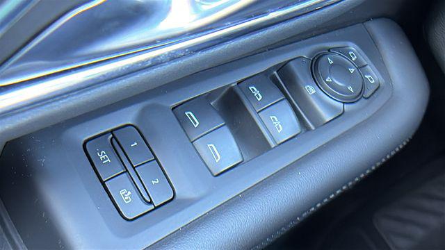 2024 GMC Yukon XL 4WD SLT