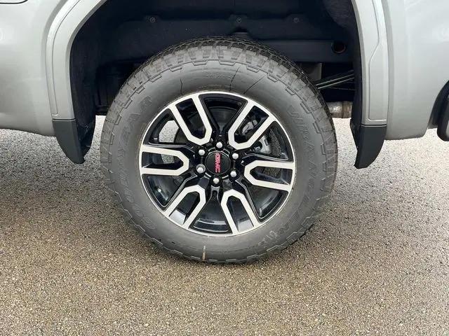 2026 GMC Sierra 1500 Crew Cab, Short Bed, AT4, 4WD
