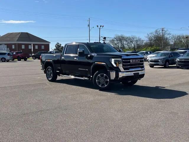 2025 GMC Sierra 2500HD 4WD Crew Cab Standard Bed SLT