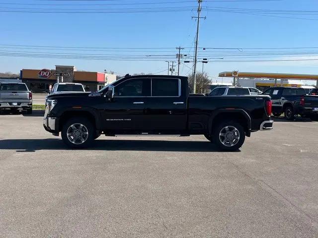2025 GMC Sierra 2500HD 4WD Crew Cab Standard Bed SLT