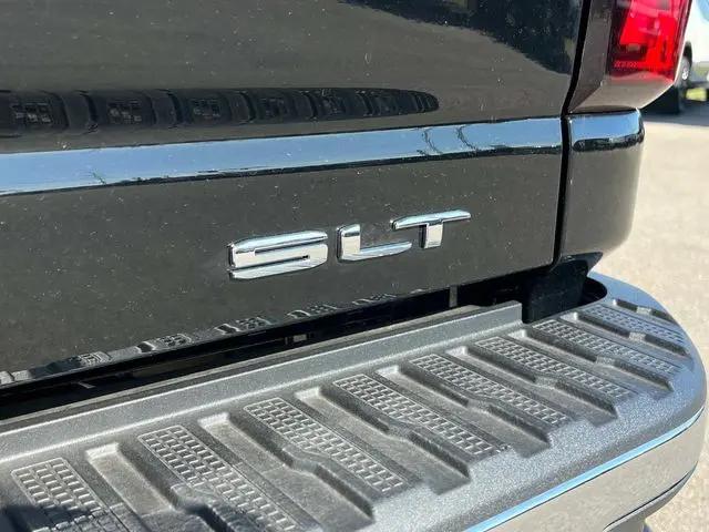 2025 GMC Sierra 2500HD 4WD Crew Cab Standard Bed SLT
