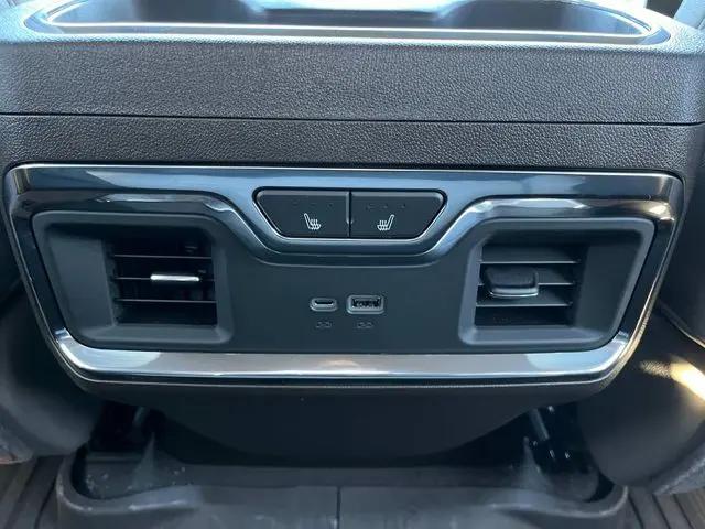 2025 GMC Sierra 2500HD 4WD Crew Cab Standard Bed SLT