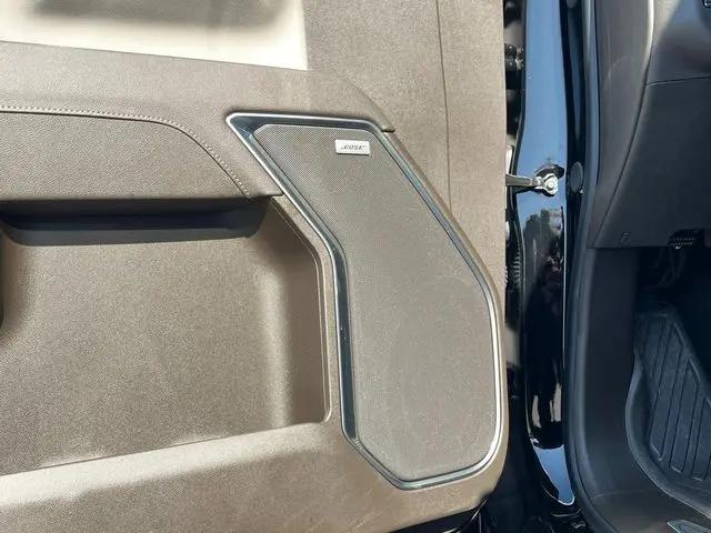 2025 GMC Sierra 2500HD 4WD Crew Cab Standard Bed SLT