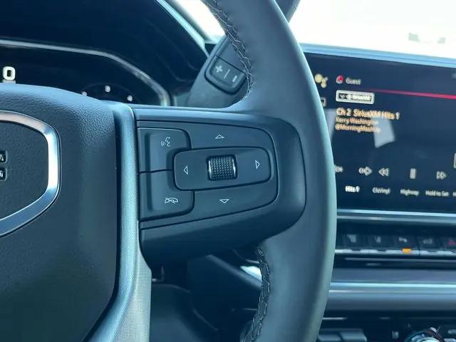 2025 GMC Sierra 2500HD 4WD Crew Cab Standard Bed SLT