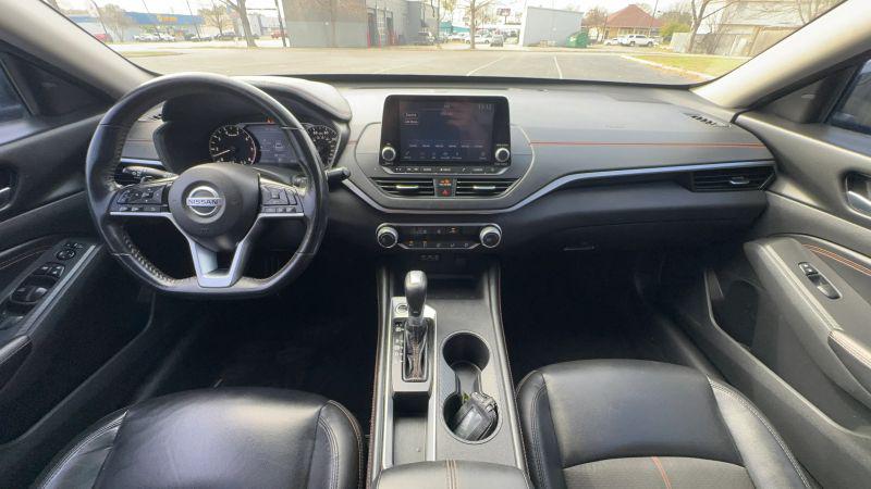 2021 Nissan Altima SR FWD