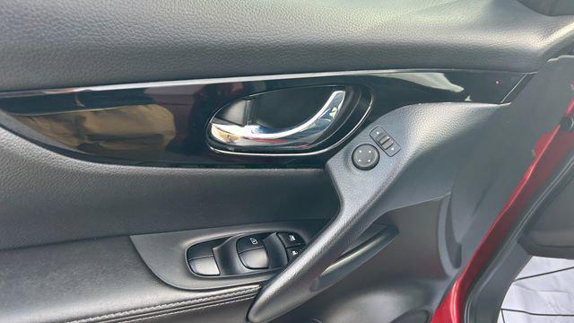 2022 Nissan Rogue Sport SL AWD Xtronic CVT