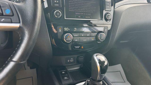 2022 Nissan Rogue Sport SL AWD Xtronic CVT