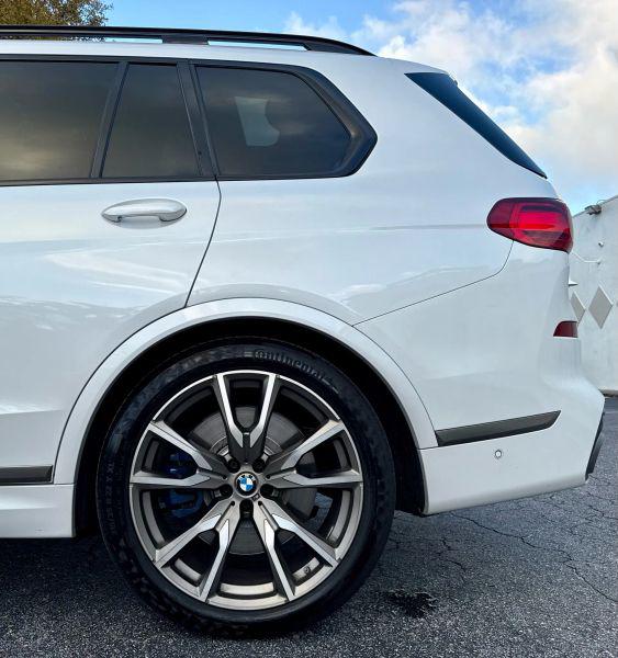 2021 BMW X7 M50i