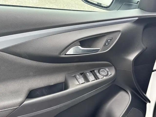 2026 Buick NV Preferred FWD