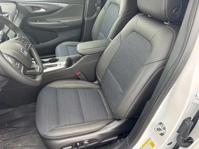 2026 Buick NV Preferred FWD