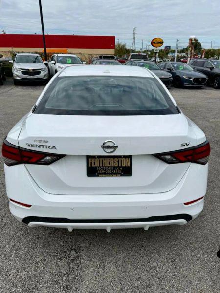 2021 Nissan Sentra SV Xtronic CVT
