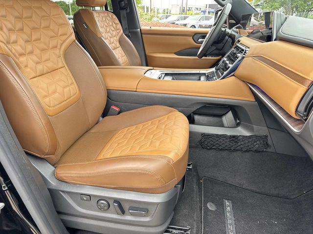 2025 Nissan Armada Platinum Reserve 2WD