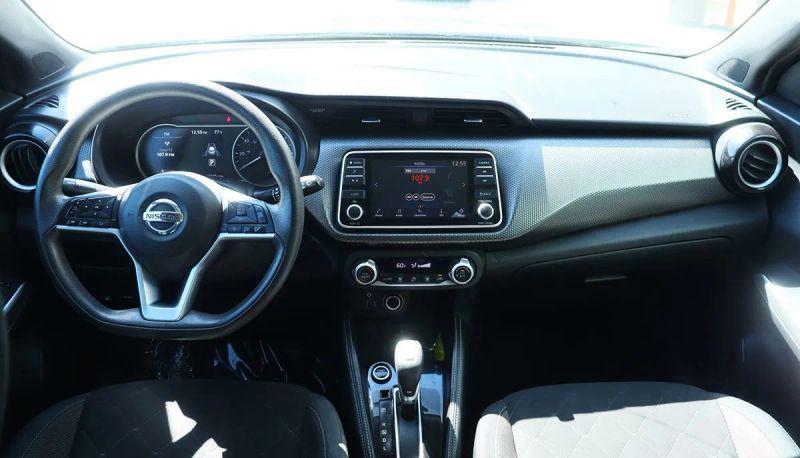 2020 Nissan Kicks SV Xtronic CVT