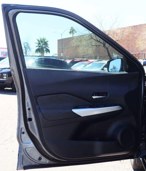 2020 Nissan Kicks SV Xtronic CVT